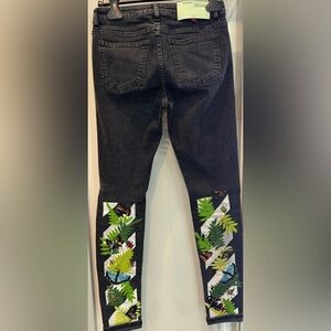 Off- WHITE jeans by Virgil Abloh before 2021 death